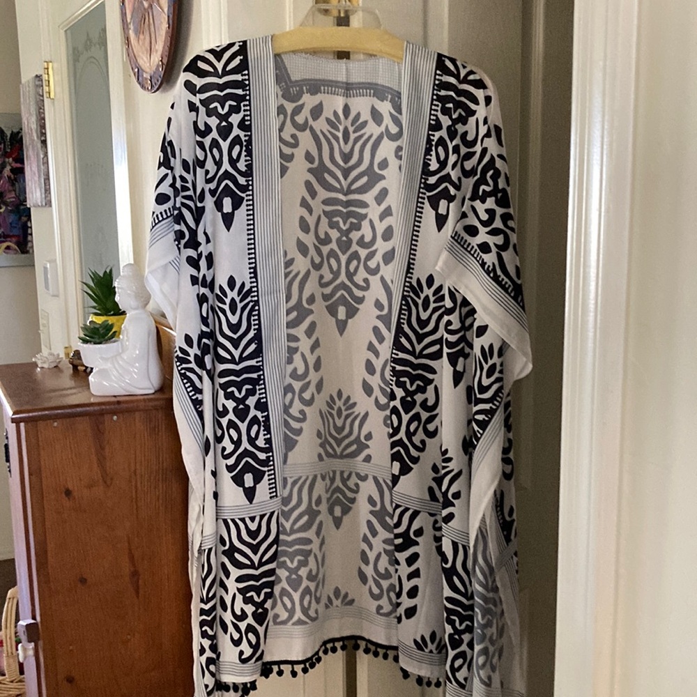 Black and white print caftan with blue stripes, never worn